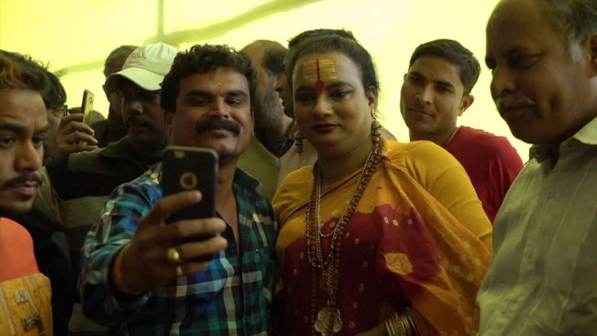 Hindistan'da bir ilk: Eşcinseller dini festivale katıldı