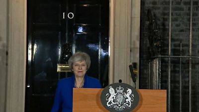 Theresa May apuesta por el "trabajo en equipo" como única vía para sacar adelante el Brexit