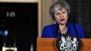 Brexit : Theresa May tente de rassurer les Irlandais sur le "backstop"