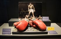 Muhammed Ali'nin boks eldivenleri