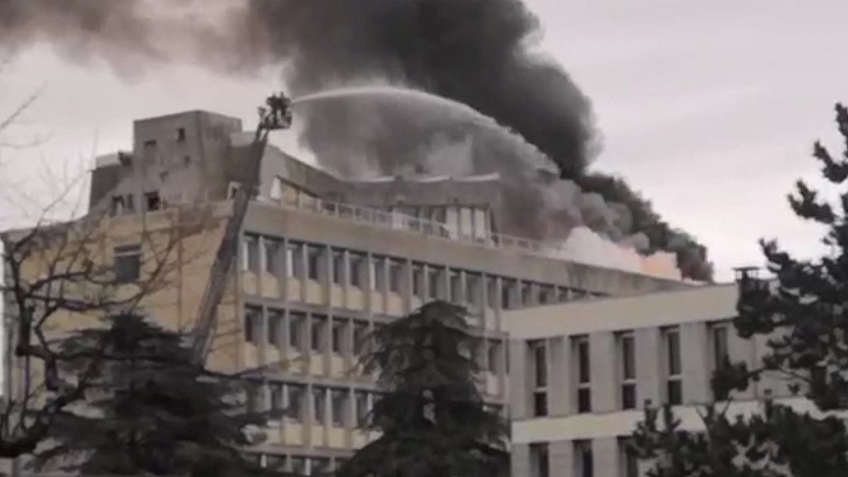 Gasexplosion an Lyoner Universität – drei Personen verletzt