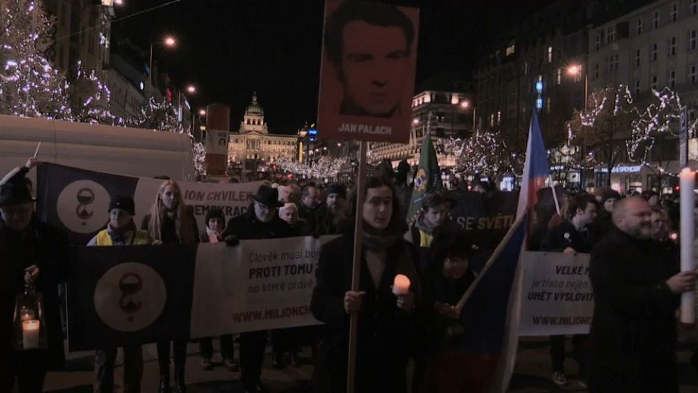 Czechs March In Tribute To 1969 Student Activist S Self Immolation Euronews