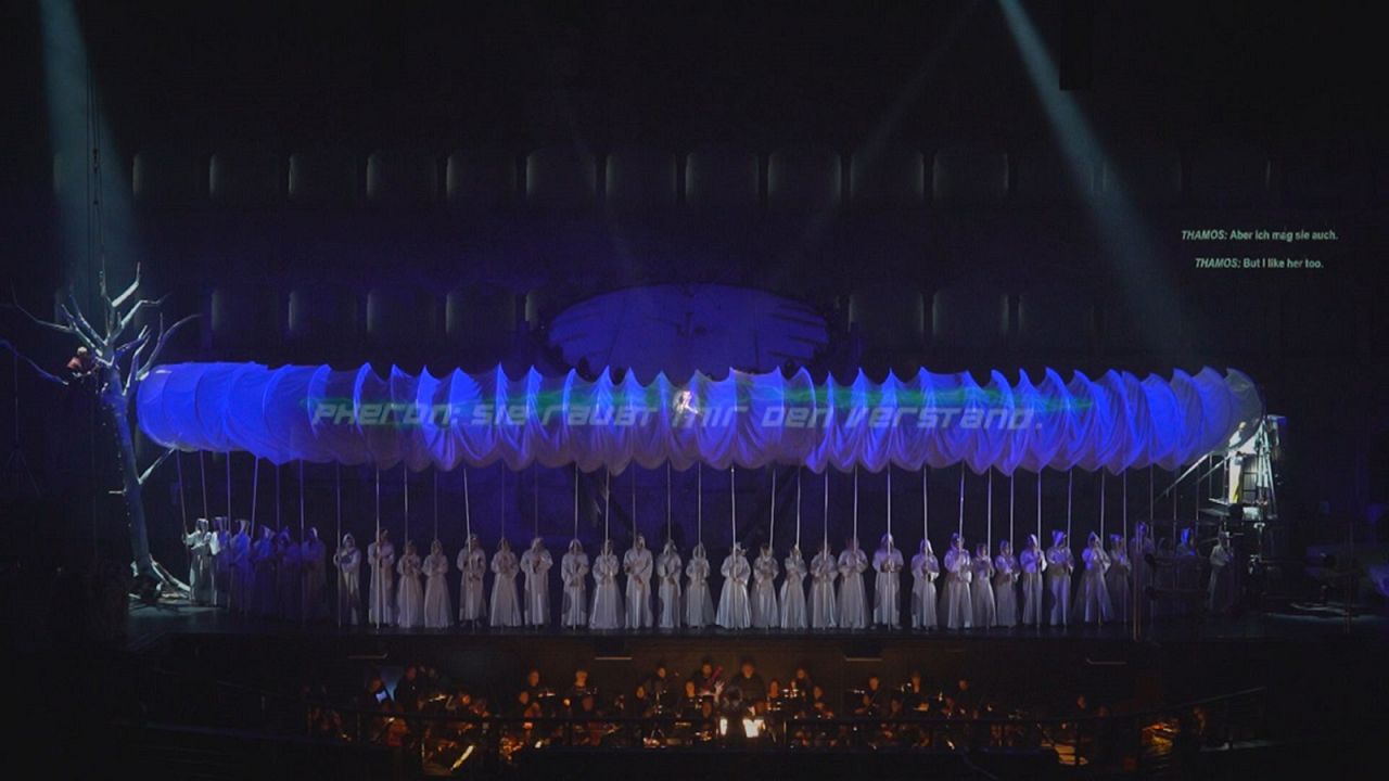 La Fura dels Baus revê Mozart num mundo futurista La Fura dels Baus revê Mozart num mundo futurista