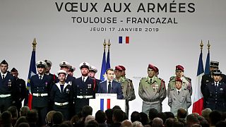 ماکرون: نیروهای نظامی فرانسه از سوریه خارج نخواهند شد