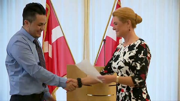 Ohne Handschlag keine Staatsbürgerschaft Ohne Handschlag keine Staatsbürgerschaft