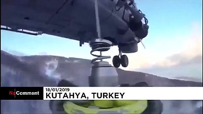 Kütahya'da tipiye yakalanan 4 kişiye helikopterli kurtarma operasyonu