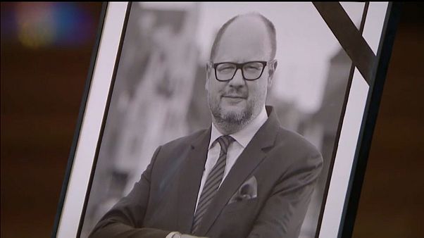 Beisetzung von Pawel Adamowicz: Staatstrauer in Polen Beisetzung von Pawel Adamowicz: Staatstrauer in Polen