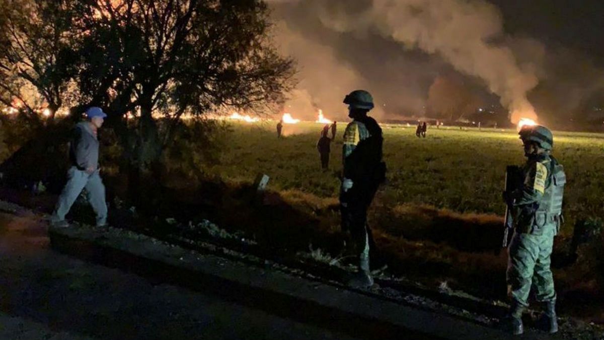 آتش‌سوزی مرگبار بر اثر سرقت از خط لوله نفت در مکزیک