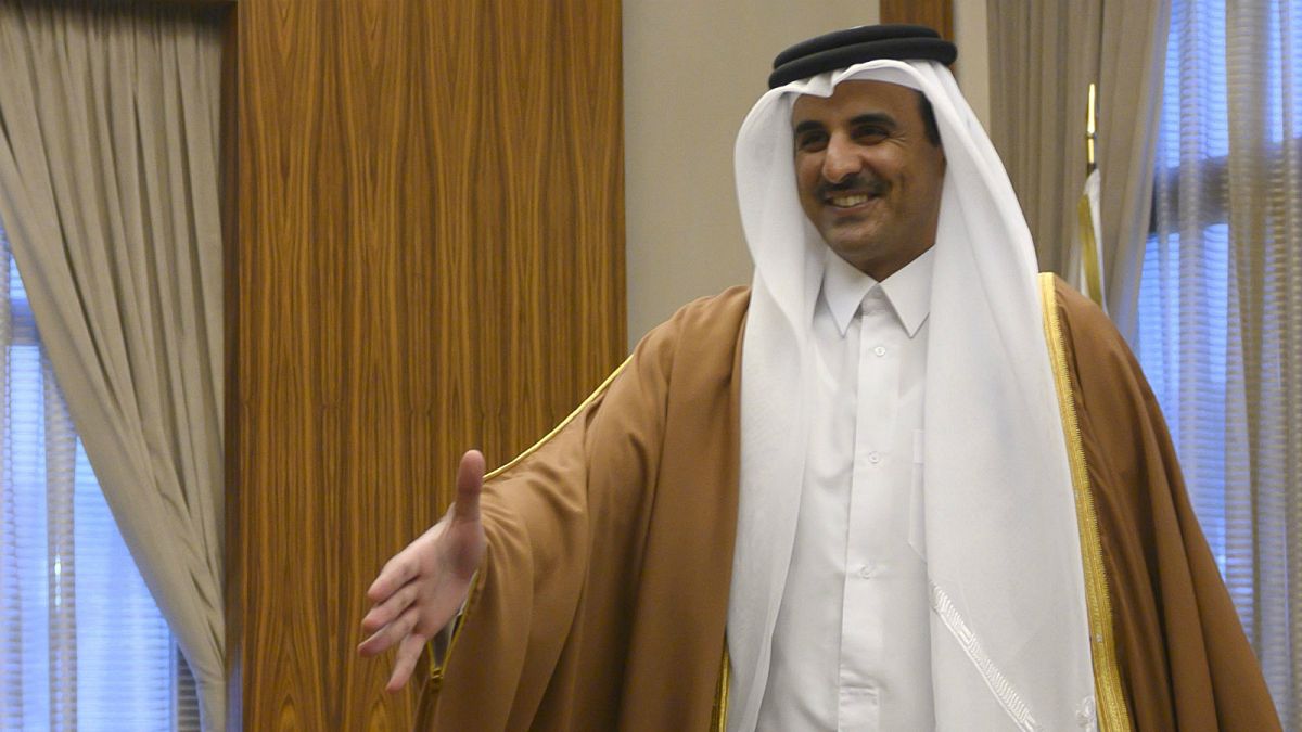 أمير قطر سيحضر القمة العربية في بيروت