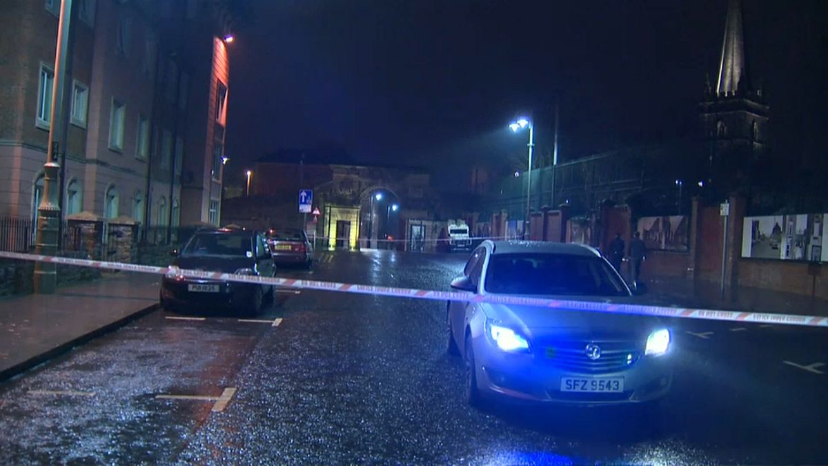 Взрыв в Северной Ирландии: полиция рассматривает версию о теракте