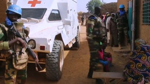 Mali'de BM barış gücü askerlerine saldırı: 10 ölü 25 yaralı Mali'de BM barış gücü askerlerine saldırı: 10 ölü 25 yaralı
