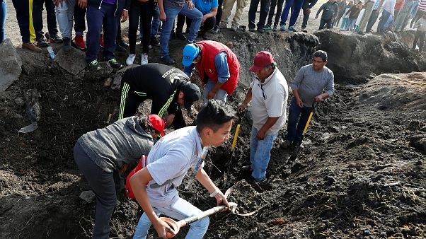 Trauer um Opfer nach Pipelinebrand in Mexiko Trauer um Opfer nach Pipelinebrand in Mexiko