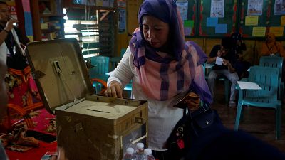 الفلبين تجري استفتاء لمنح المسلمين حكما ذاتيا في الجنوب المضطرب