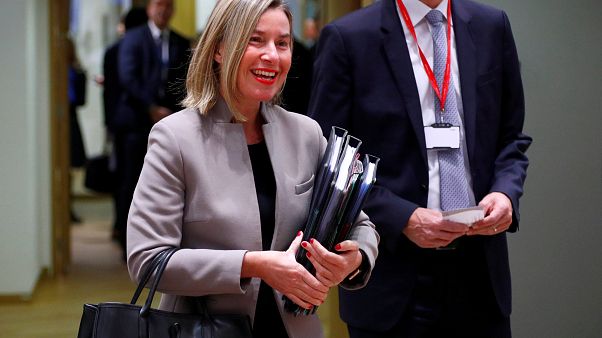 UE aprova sanções contra Rússia e Síria UE aprova sanções contra Rússia e Síria
