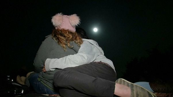 A Lua Vermelha Sangue de Lobo A Lua Vermelha Sangue de Lobo