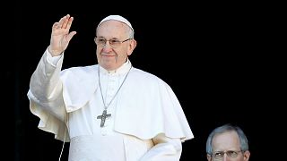 Pope Francis launches 'Click to Pray' app in six languages