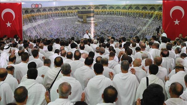 Diyanet: 'Hac'da sigara içmeyen personel görevlendirilecek, manevi atmosfere yakışmıyor Diyanet: 'Hac'da sigara içmeyen personel görevlendirilecek, manevi atmosfere yakışmıyor