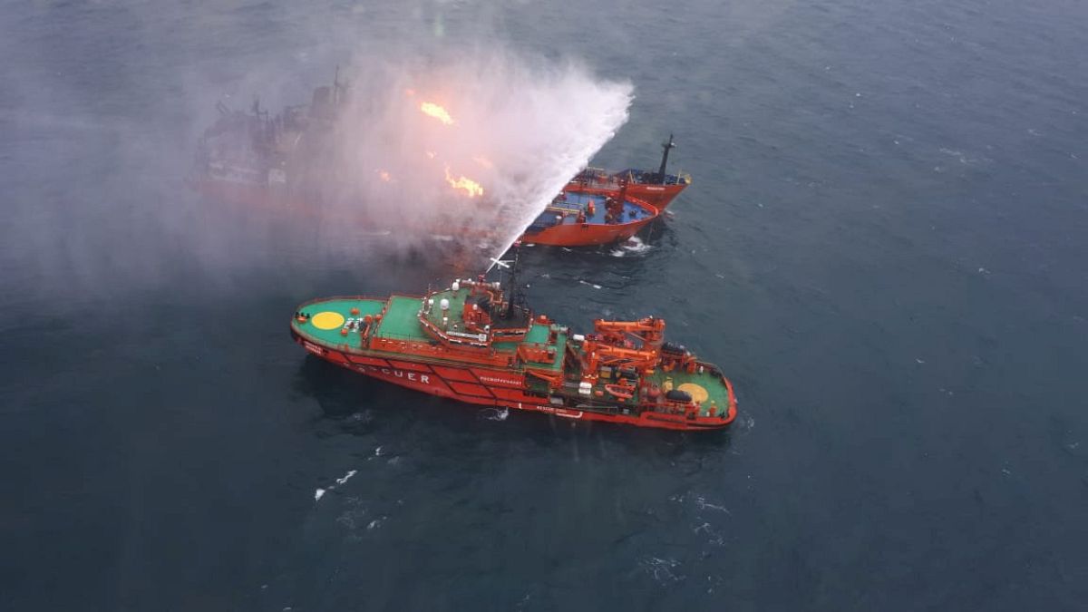 At least 10 dead, 10 missing, after two ships catch fire in Kerch Strait