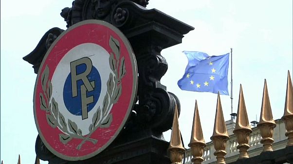 Рим обвиняет Францию в неоколониализме Рим обвиняет Францию в неоколониализме
