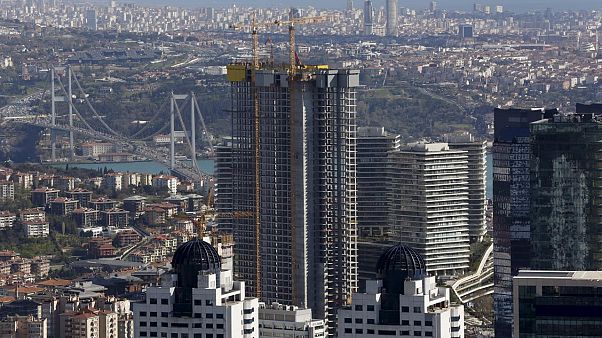 Türkiye'den çıkan sermaye, gelen sermayeyi geride bıraktı Türkiye'den çıkan sermaye, gelen sermayeyi geride bıraktı