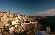 Matera: protokoll és varázslat 12 felvonásban