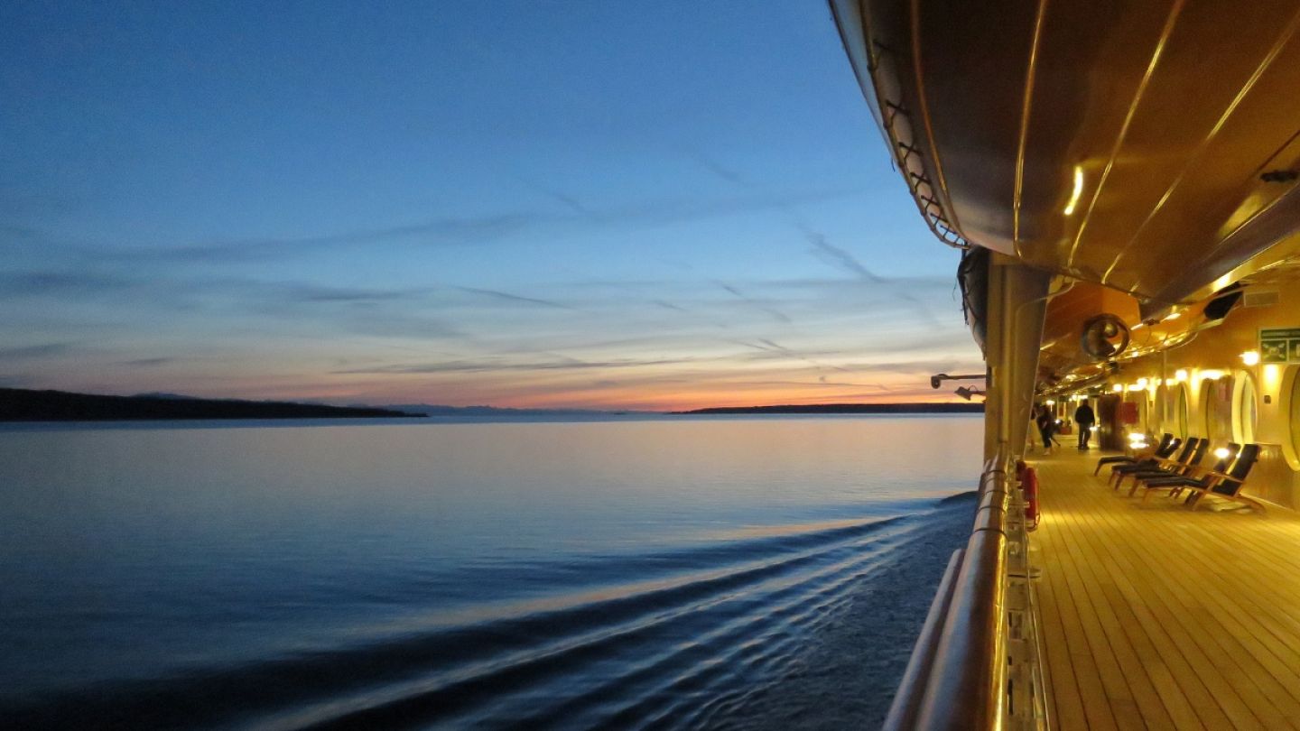 Norwegian Cruise Line has Sustainable Water Bottles on Deck