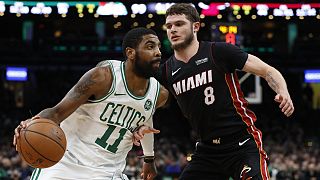 Kyrie Irving (Boston Celtics) gegen Tyler Johnson (Miami Heat)