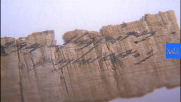 Archaeologists return to site of Dead Sea Scrolls discovery Archaeologists return to site of Dead Sea Scrolls discovery