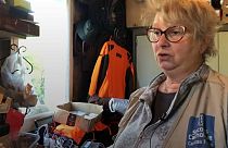  زنی که پناهجویان کاله مامان صدایش می‌کنند