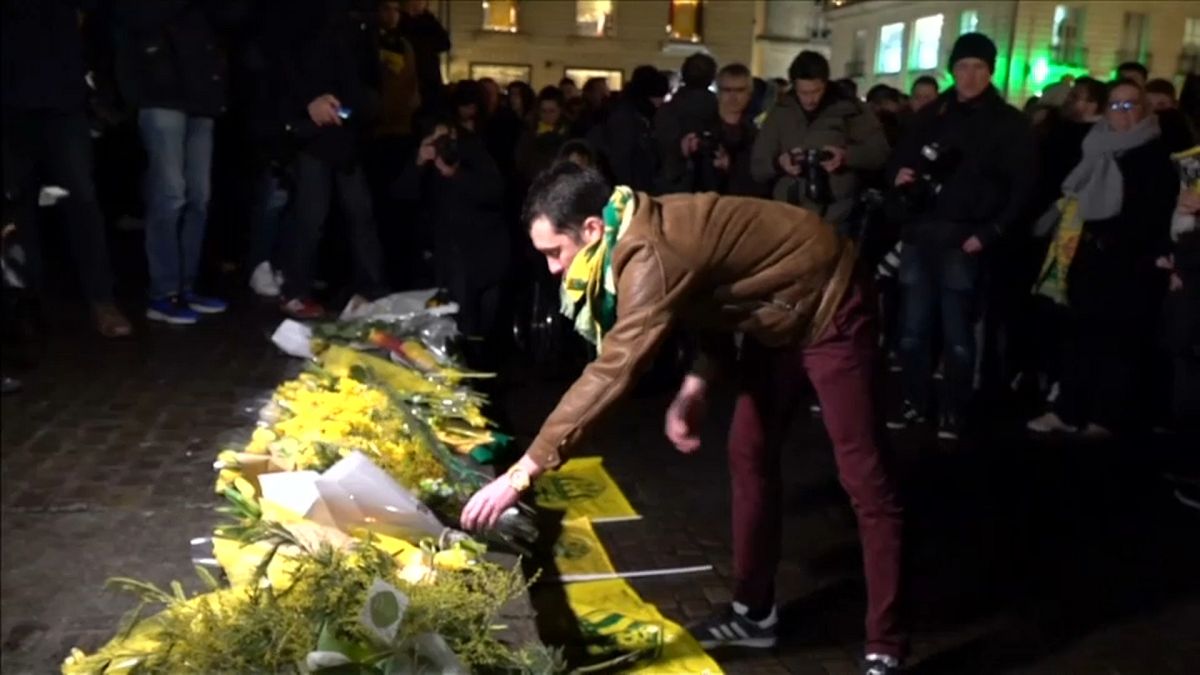 Tears and cheers in Nantes for missing Sala