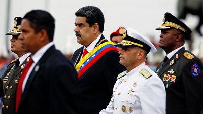 الرئيس الفنزويلي يقطع العلاقات مع الولايات المتحدة ويدعو الجيش إلى "الحفاظ على الوحدة والانضباط"