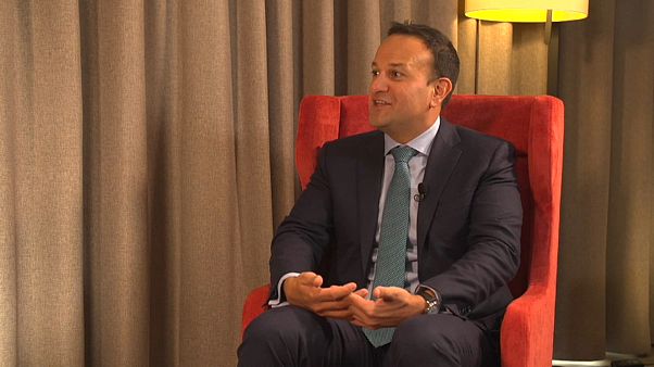 «Πράξη αυτοτραυματισμού» το Brexit λέει ο πρωθυπουργός της Ιρλανδίας «Πράξη αυτοτραυματισμού» το Brexit λέει ο πρωθυπουργός της Ιρλανδίας