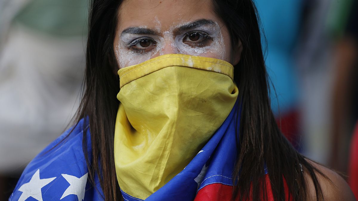 كيف يتعامل زعماء العالم مع ما يحصل في فنزويلا؟ تعرف على أبرز ردود الأفعال الدولية 
