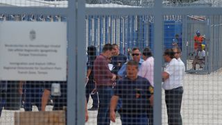 الاتحاد الأوروبي يكثف إجراءاته ضد المجر لتجريمها تقديم الدعم للمهاجرين