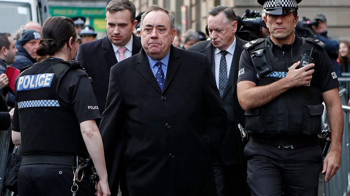 Alex Salmond acusado de crimes sexuais