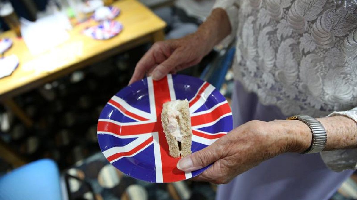 Британский сайт предлагает паникерам запастись едой к "брекситу"