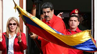 کشمکش سیاسی در ونزوئلا؛ آمریکا به دنبال قطع درآمد نفتی دولت مادورو است