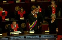 Maduro escuda-se de apoio institucional