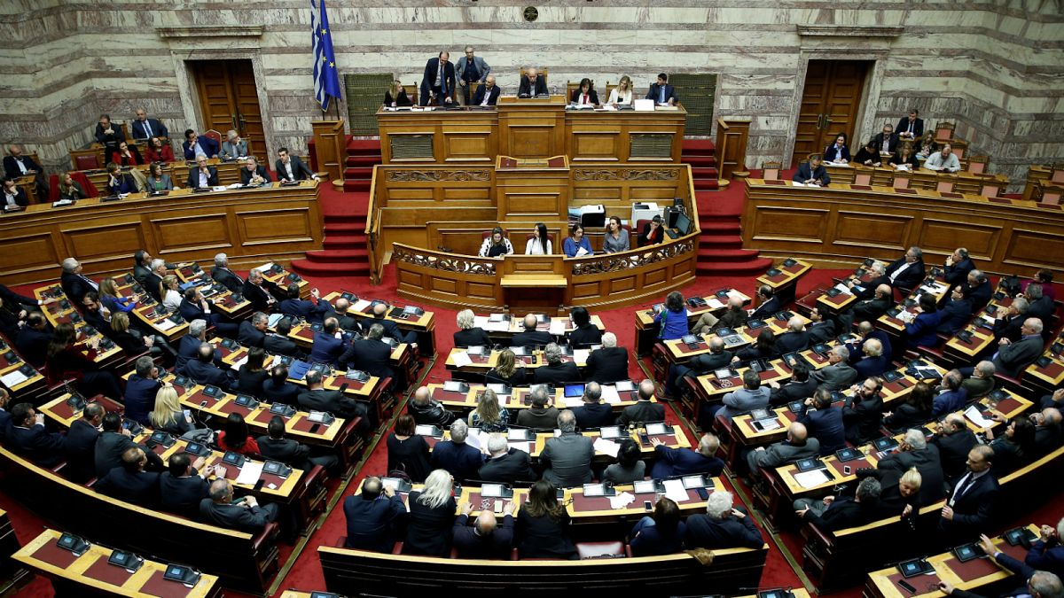Parlamento grego aprova nome Macedónia do Norte para FYROM
