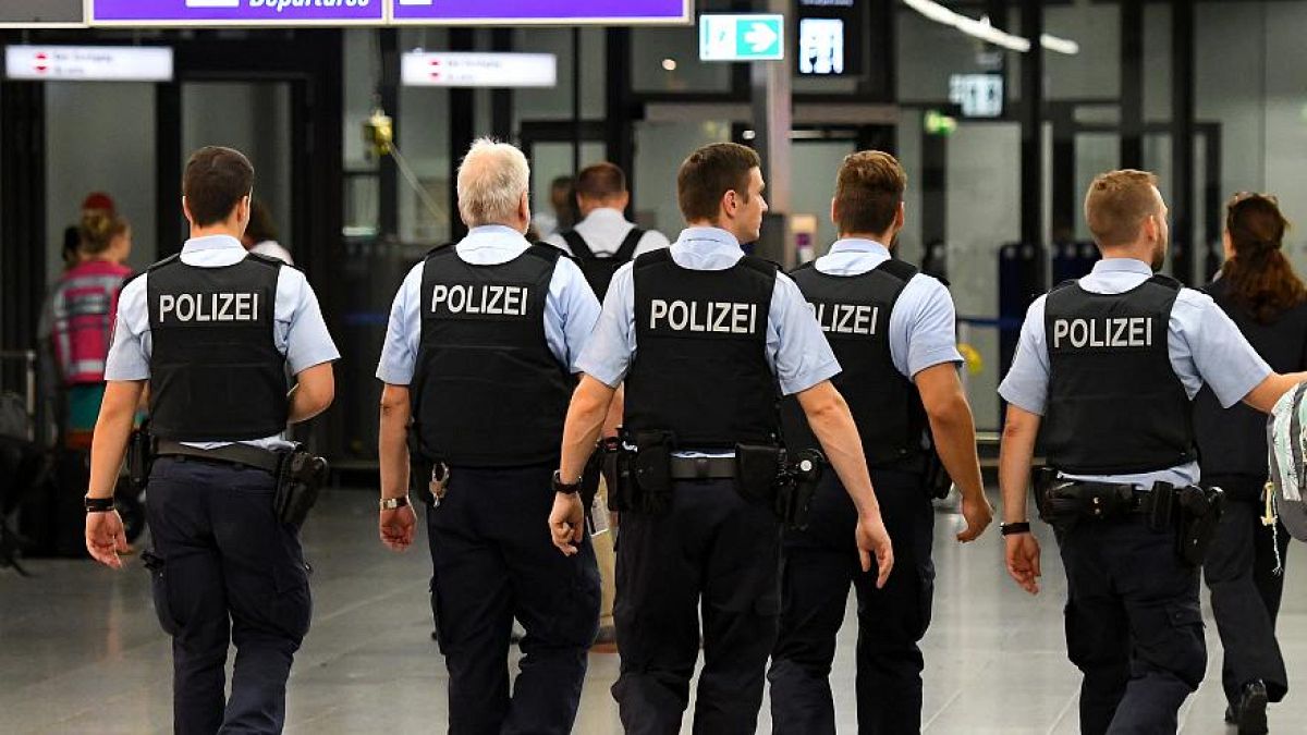 ألمانيا: الشرطة تعلن انتهاء الخطر بعد تهديد بوجود قنبلة على متن قطار