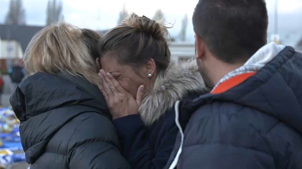 Emiliano Sala, sorella e calciatori: "continueremo a cercarlo" Emiliano Sala, sorella e calciatori: "continueremo a cercarlo"