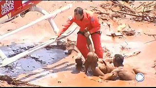 أكثر من 200 مفقود.. شاهد آثار كارثة انهيار أحد السدود في البرازيل