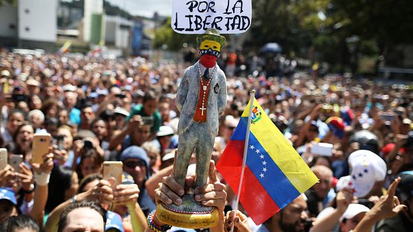 Venezuela : la pression s'intensifie sur Nicolas Maduro Venezuela : la pression s'intensifie sur Nicolas Maduro