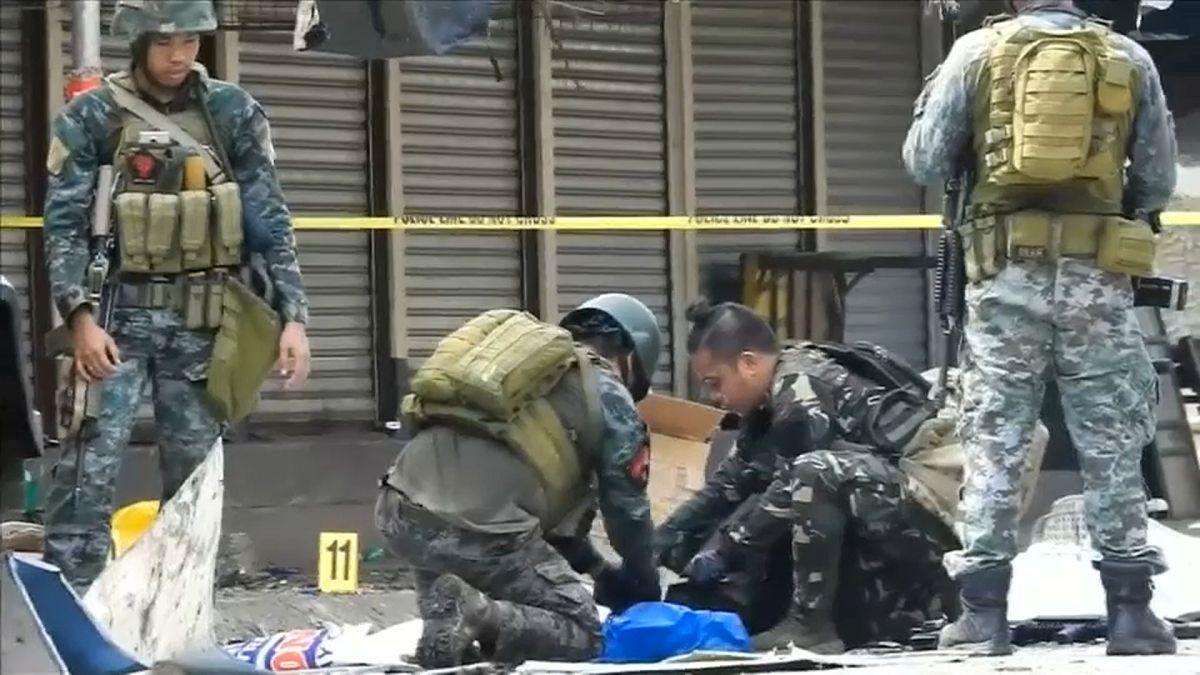 Filipinas prometem "esmagar" autores de duplo atentado