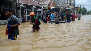 Endonezya'da sel ve toprak kayması: bilanço ağırlaşıyor