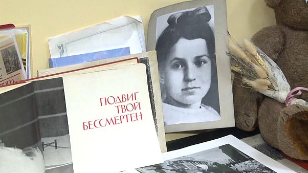 „Alle tot“: Tagebuch der Belagerung von Leningrad „Alle tot“: Tagebuch der Belagerung von Leningrad