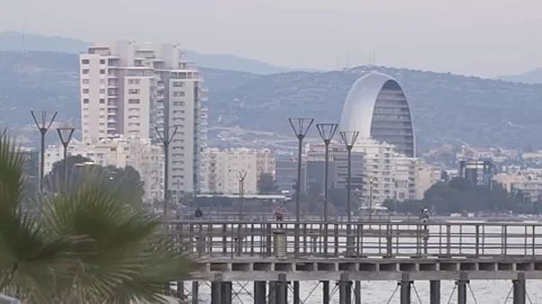 Kifogásolja a ciprusi befektetési vízumot az EU Kifogásolja a ciprusi befektetési vízumot az EU