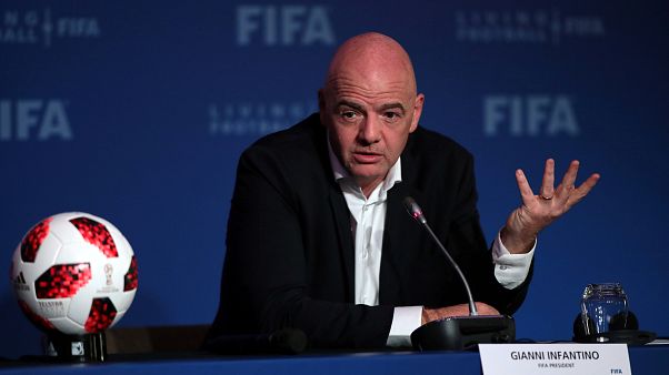 FIFA Başkanı Infantino: 2022 Dünya Kupası maçlarının bazıları Kuveyt'te oynanabilir FIFA Başkanı Infantino: 2022 Dünya Kupası maçlarının bazıları Kuveyt'te oynanabilir