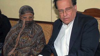 Осуждённой и помилованной христианке разрешили покинуть Пакистан