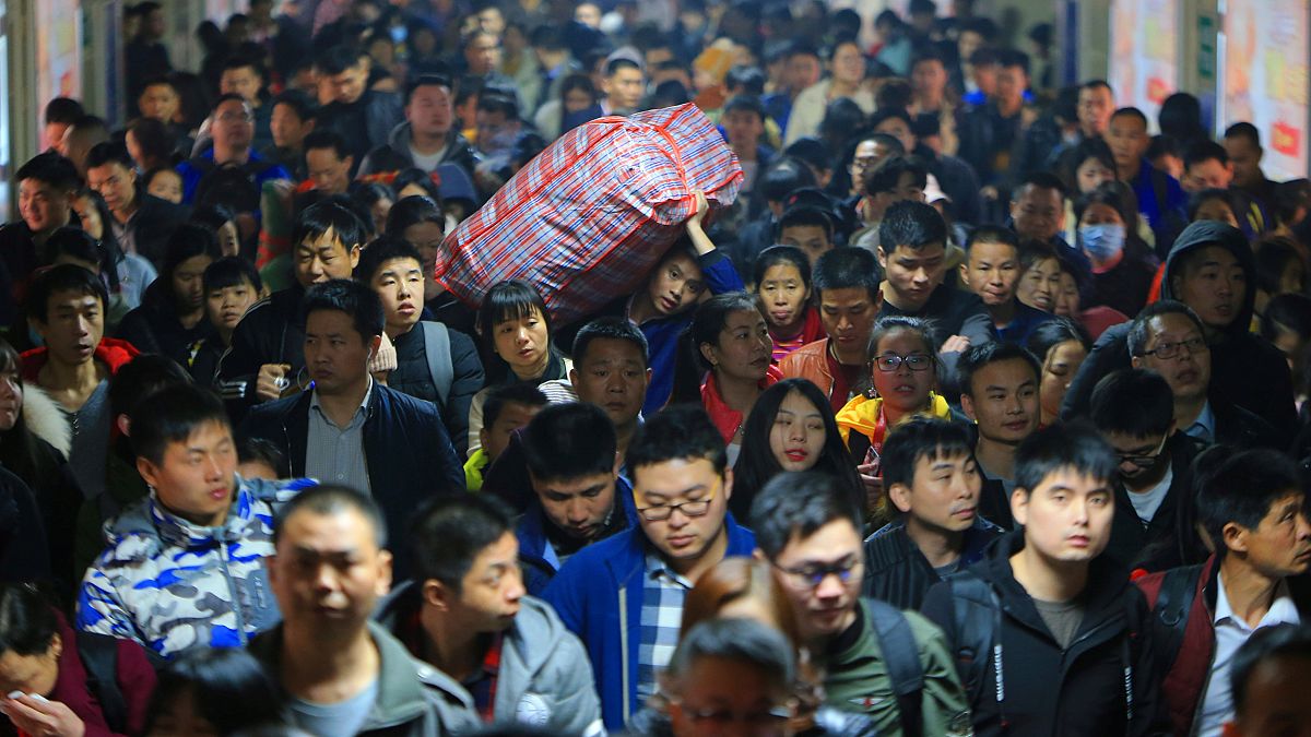 Dünyanın en büyük tatil hareketi başladı: Milyonlarca Çinli yolda